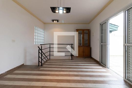 Sala 2 de casa à venda com 5 quartos, 150m² em Vila Brasilio Machado, São Paulo