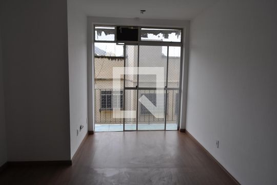 Sala de apartamento à venda com 2 quartos, 46m² em Sampaio, Rio de Janeiro