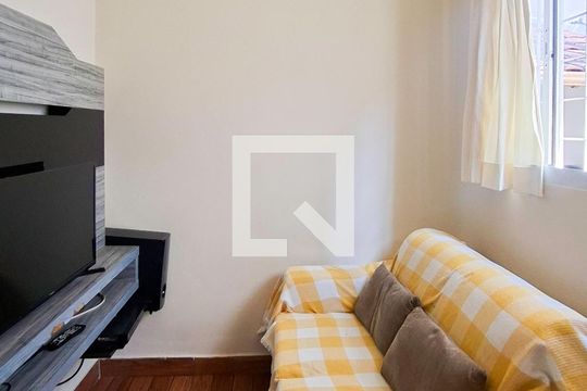 Sala de TV de casa à venda com 4 quartos, 300m² em Santa Efigênia, Belo Horizonte
