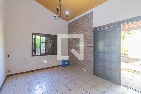 Cozinha e Área de Serviço de casa à venda com 3 quartos, 75m² em Partenon, Porto Alegre