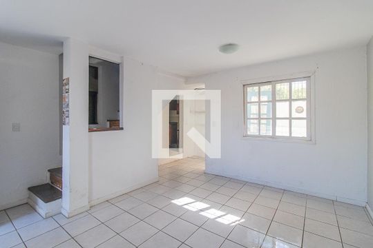 Sala de casa à venda com 3 quartos, 75m² em Partenon, Porto Alegre