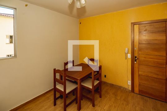 Sala de apartamento para alugar com 2 quartos, 70m² em São Francisco, Belo Horizonte