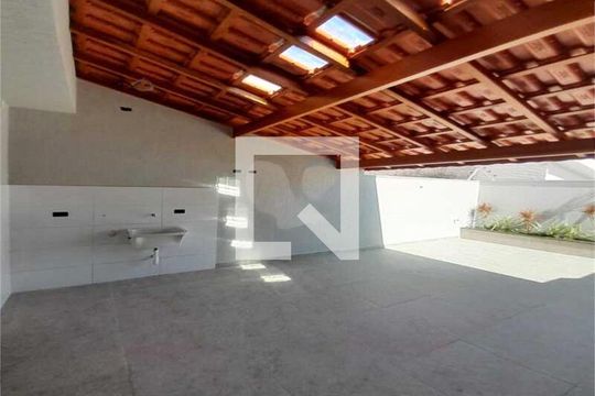 Casa à venda com 3 quartos, 142m² em Parque Oratório, Santo André