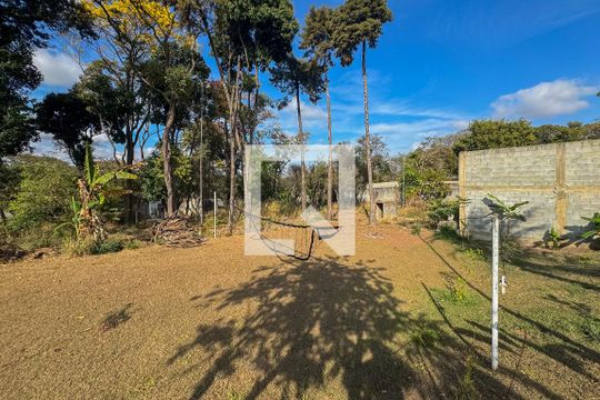 Área externa de casa à venda com 3 quartos, 120m² em Garças, Belo Horizonte
