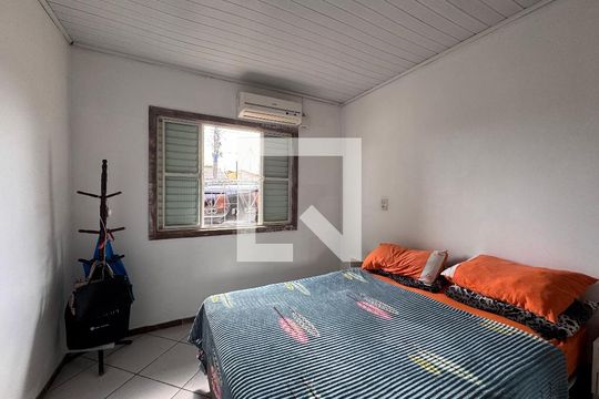 Quarto de casa à venda com 3 quartos, 110m² em Campina, São Leopoldo