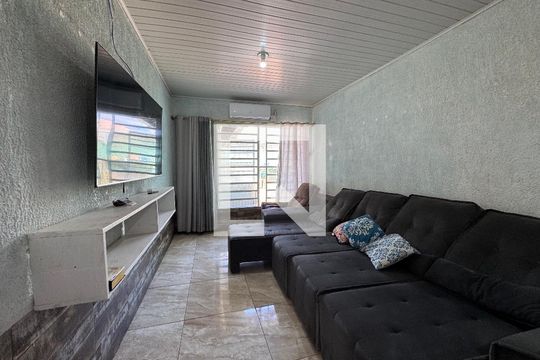Sala de casa à venda com 3 quartos, 110m² em Campina, São Leopoldo