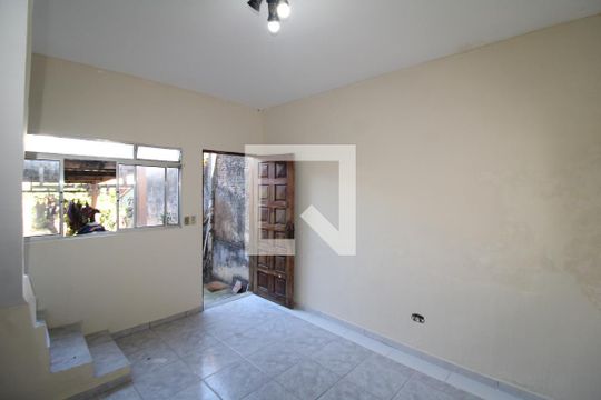 Sala de casa para alugar com 2 quartos, 135m² em Vila Nova Cachoeirinha, São Paulo