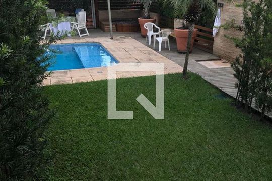 Área Externa de casa à venda com 5 quartos, 386m² em Parque Xangrilá, Campinas