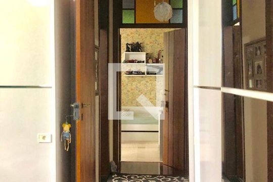 Sala de casa à venda com 5 quartos, 386m² em Parque Xangrilá, Campinas