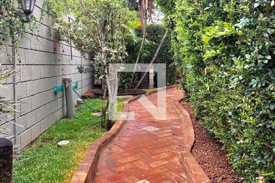 Área Externa de casa à venda com 5 quartos, 386m² em Parque Xangrilá, Campinas