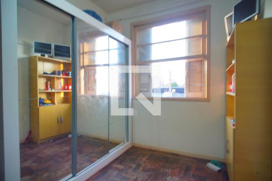Quarto 2 de apartamento para alugar com 2 quartos, 60m² em Vila Rosa, Novo Hamburgo