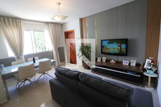 Sala de casa à venda com 2 quartos, 125m² em Vila Osasco, Osasco