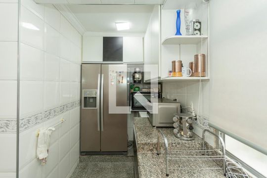 Cozinha de apartamento à venda com 3 quartos, 88m² em Vila Campo Grande, São Paulo