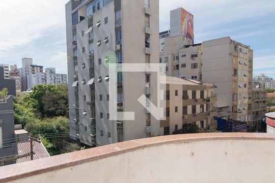 Varanda do Quarto 2 de apartamento para alugar com 3 quartos, 74m² em Cidade Baixa, Porto Alegre
