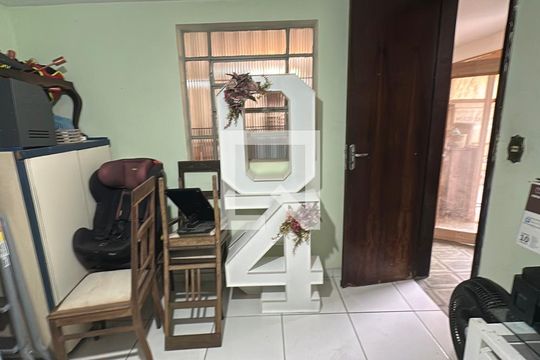 Quarto de Serviço de casa à venda com 5 quartos, 238m² em Vila Pindorama, Barueri