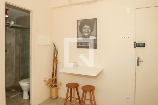 Sala/Cozinha de apartamento para alugar com 1 quarto, 25m² em Barra Funda, São Paulo