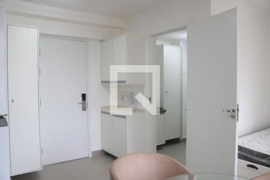 Studio de kitnet/studio para alugar com 1 quarto, 27m² em Barra Funda, São Paulo