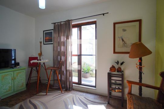 Sala de apartamento para alugar com 3 quartos, 89m² em Bom Jesus, Porto Alegre