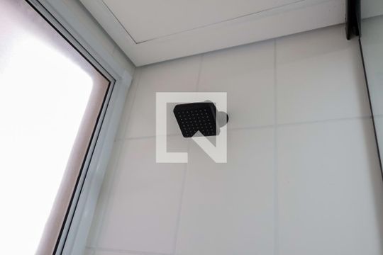 Banheiro de apartamento para alugar com 2 quartos, 46m² em Piratininga, Osasco