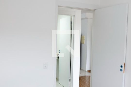 Quarto 1 de apartamento para alugar com 2 quartos, 46m² em Piratininga, Osasco
