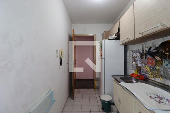 Cozinha de apartamento à venda com 3 quartos, 67m² em Vila Luzita, Santo André
