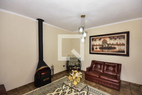 Sala de casa para alugar com 1 quarto, 176m² em Jardim da Gloria, Taboão da Serra