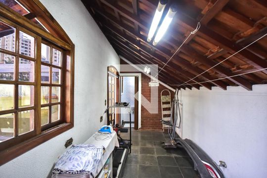 Área de Serviço de casa para alugar com 1 quarto, 176m² em Jardim da Gloria, Taboão da Serra