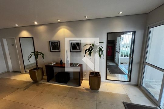 Hall de entrada de apartamento à venda com 2 quartos, 63m² em Casa Verde, São Paulo