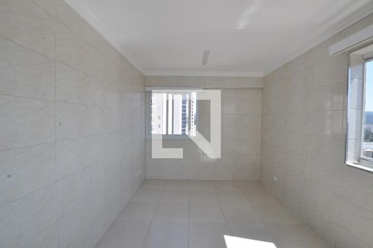 Cozinha de apartamento à venda com 1 quarto, 52m² em Vila Mazzei, São Paulo