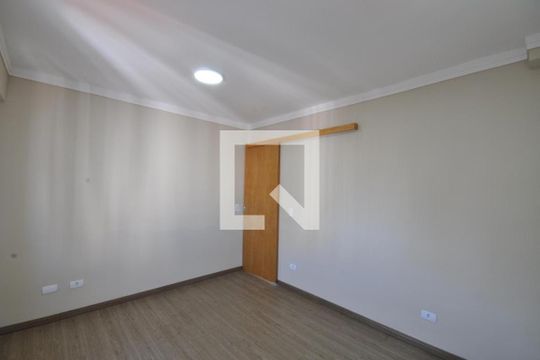 Quarto de apartamento à venda com 1 quarto, 52m² em Vila Mazzei, São Paulo