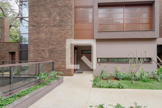 Fachada de casa de condomínio à venda com 4 quartos, 621m² em Jardim dos Estados, São Paulo