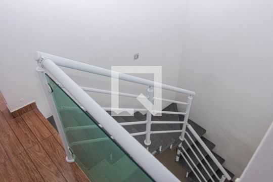 Escada de casa à venda com 2 quartos, 70m² em Jardim Satelite, São Paulo