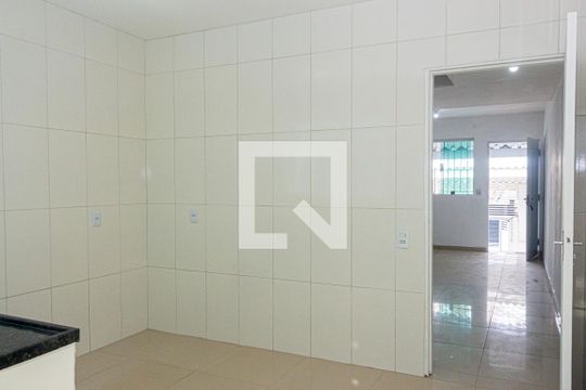 Cozinha de casa à venda com 2 quartos, 70m² em Jardim Satelite, São Paulo