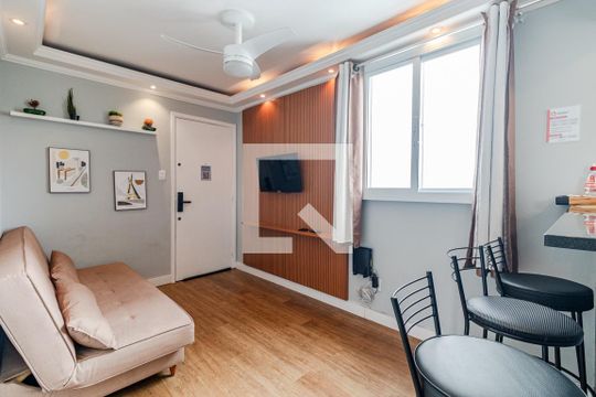Sala de apartamento para alugar com 1 quarto, 42m² em Pinheiros, São Paulo