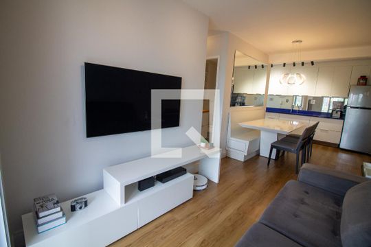 Sala de apartamento para alugar com 2 quartos, 64m² em Chácara Santo Antônio, São Paulo