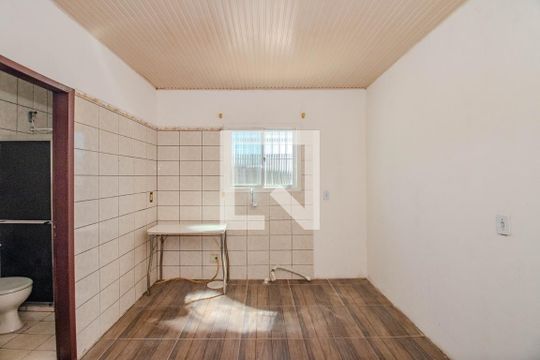 Cozinha de casa para alugar com 1 quarto, 44m² em Sarandi, Porto Alegre