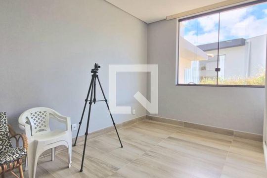 Quarto 1 de casa de condomínio à venda com 3 quartos, 282m² em , Lagoa Santa