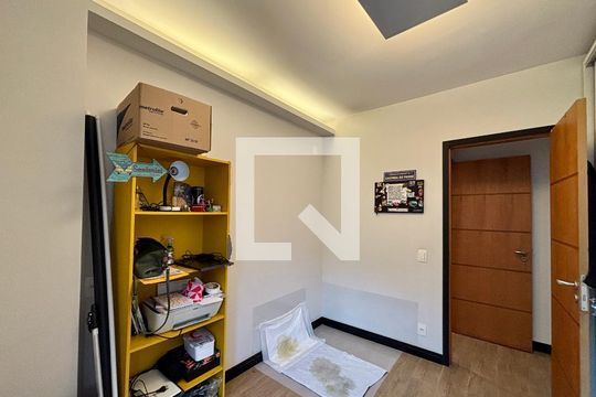 Quarto de apartamento para alugar com 2 quartos, 85m² em Botafogo, Rio de Janeiro