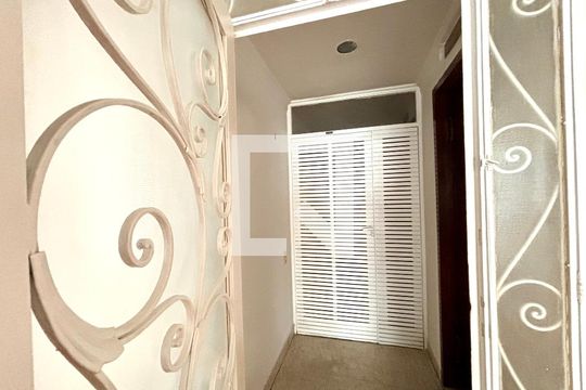 Sala - hall de entrada de apartamento à venda com 3 quartos, 164m² em Copacabana, Rio de Janeiro
