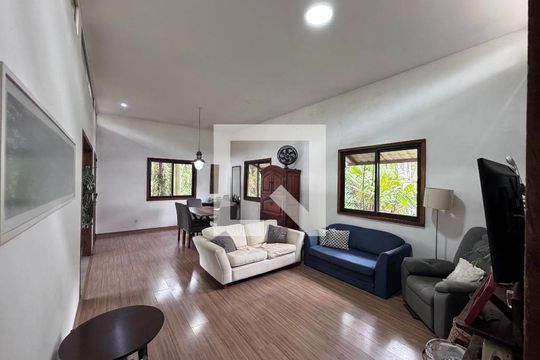 Sala de casa à venda com 5 quartos, 320m² em Vargem Grande, Rio de Janeiro