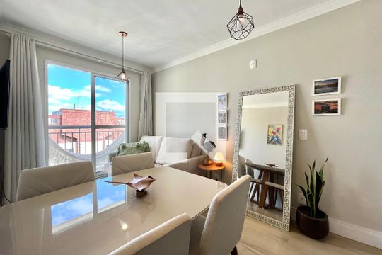 Sala de apartamento para alugar com 2 quartos, 40m² em Jardim Oriental, São Paulo