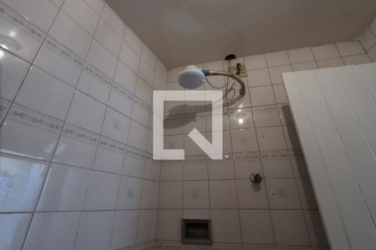 Banheiro de Serviço de casa à venda com 5 quartos, 139m² em Vila Ema, São Paulo