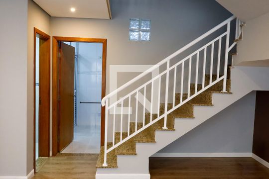 Sala de casa de condomínio à venda com 3 quartos, 92m² em Vila Osasco, Osasco