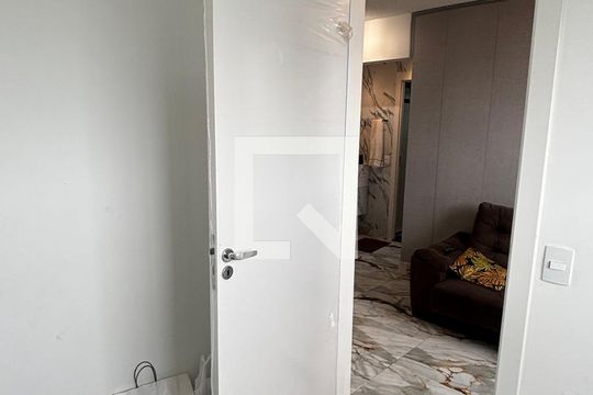 Quarto 2 de apartamento para alugar com 2 quartos, 35m² em Santa Maria, Santo André