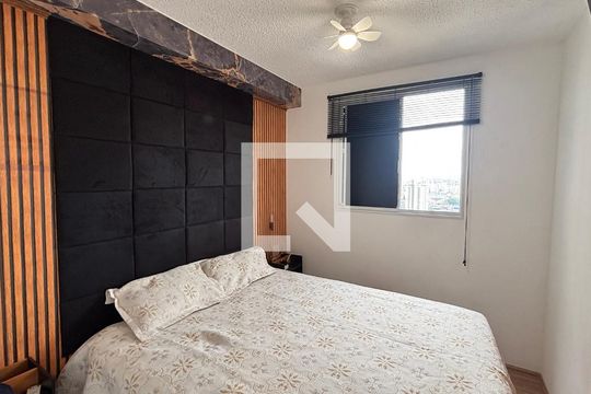 Quarto 1 de apartamento para alugar com 2 quartos, 35m² em Santa Maria, Santo André