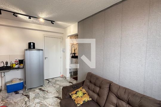 Sala de apartamento para alugar com 2 quartos, 35m² em Santa Maria, Santo André