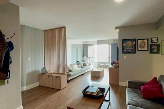 Sala de apartamento à venda com 3 quartos, 117m² em Vila Madalena, São Paulo