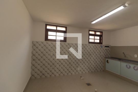 Cozinha de casa para alugar com 3 quartos, 270m² em Vila Rafael de Oliveira, Jundiaí