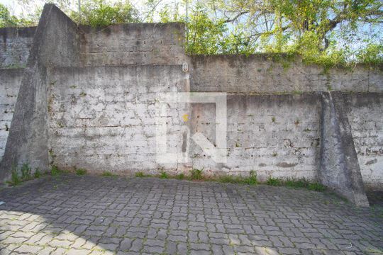 Garagem de casa à venda com 2 quartos, 60m² em São Jorge, Novo Hamburgo
