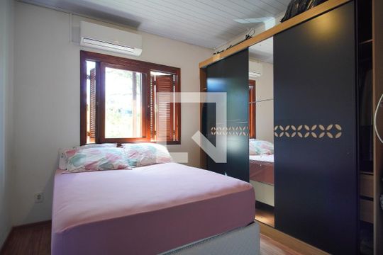 Quarto 1 de casa à venda com 2 quartos, 60m² em São Jorge, Novo Hamburgo